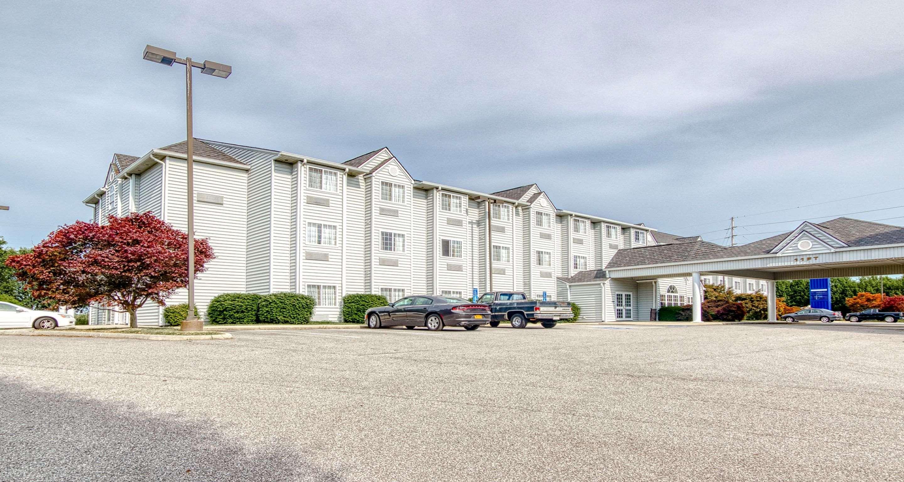 Surestay Hotel By Best Western Christiansburg Blacksburg Bagian luar foto